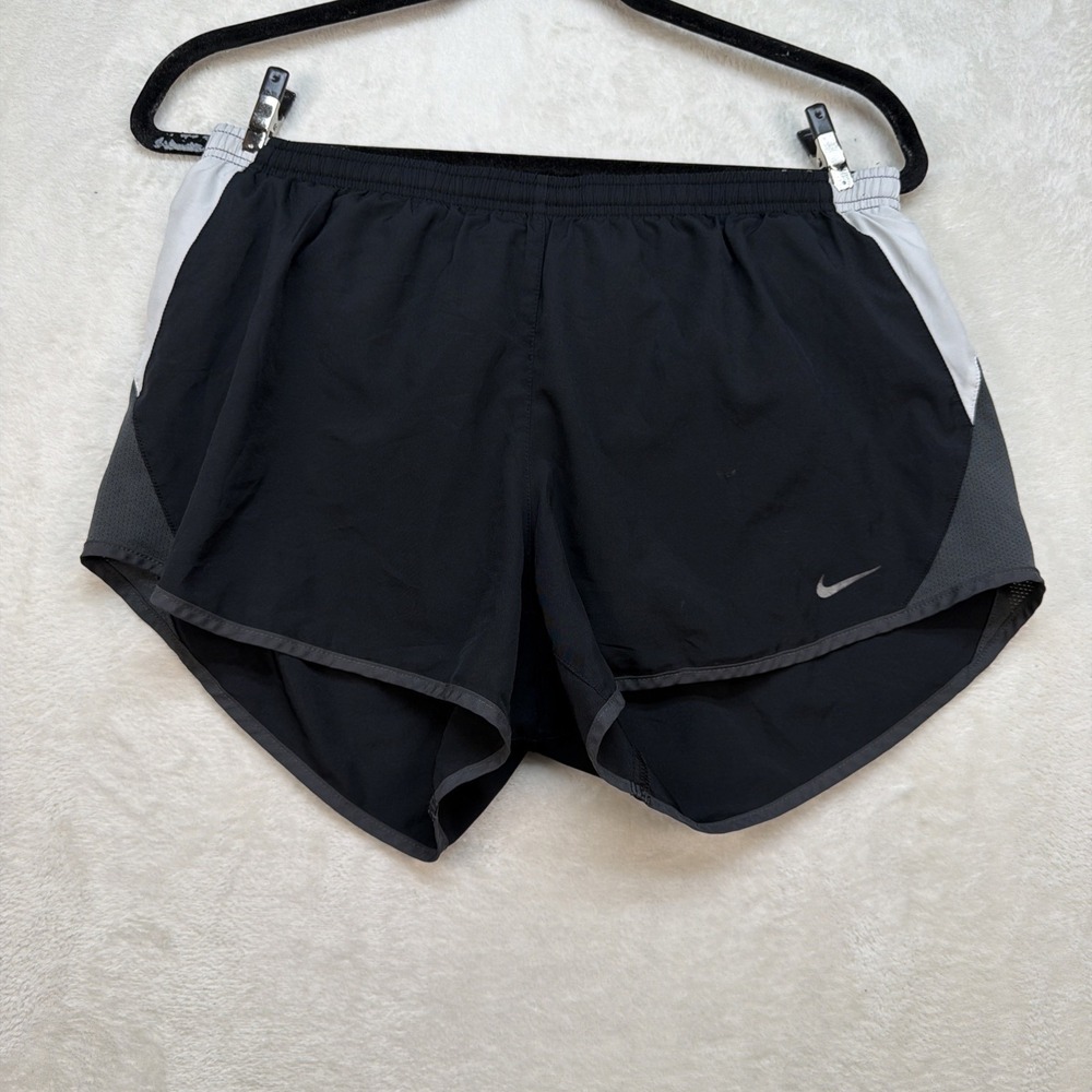 Nike Dri Fit Running Shorts Womens Medium Black Athletic Gym Workout Lightweight